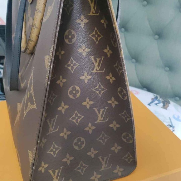 Louis Vuitton On the go Gm reversible authentic - Picture 3 of 9